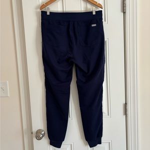 FIGS scrubs top & bottom set